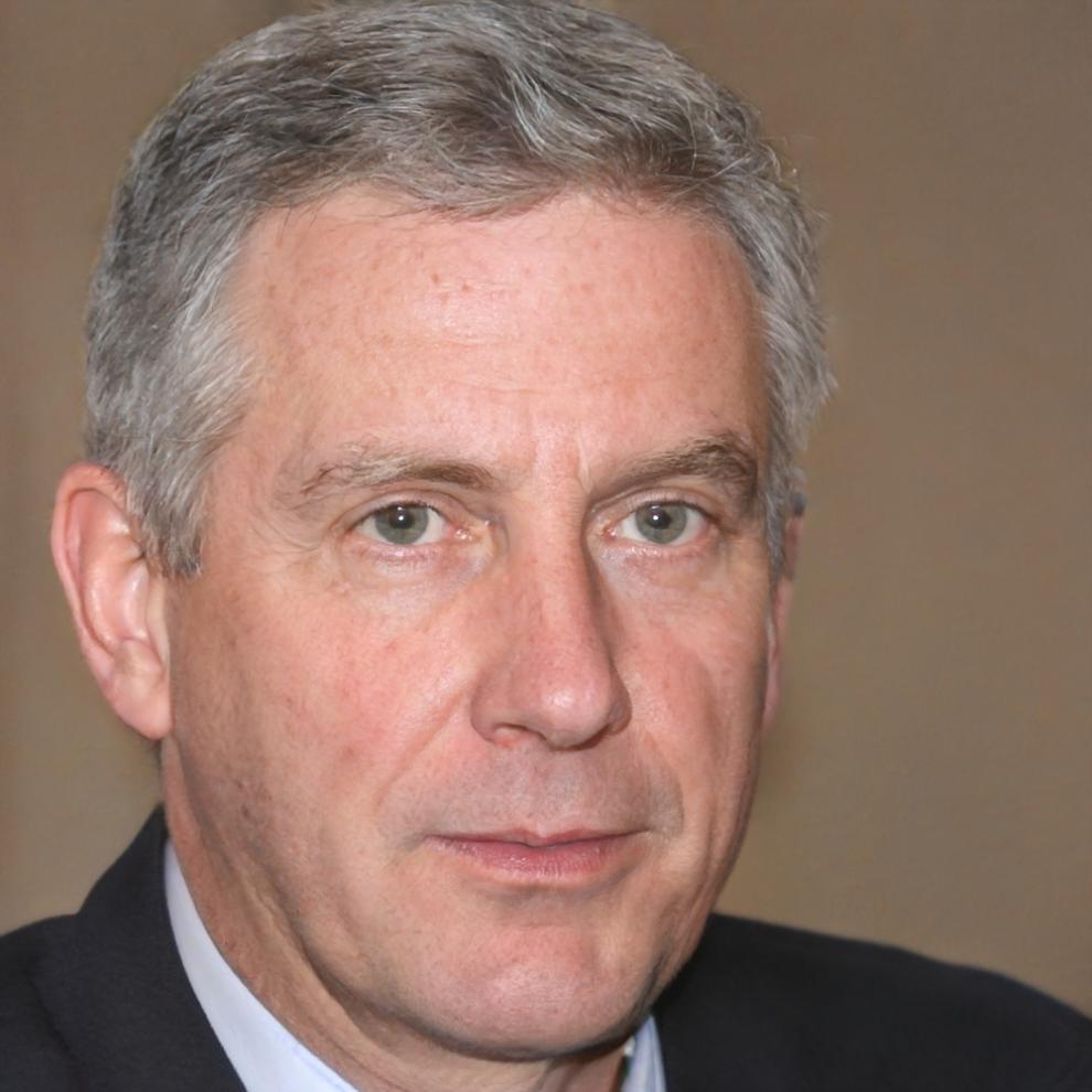 Retrato de Sebastián Torres, analista financiero